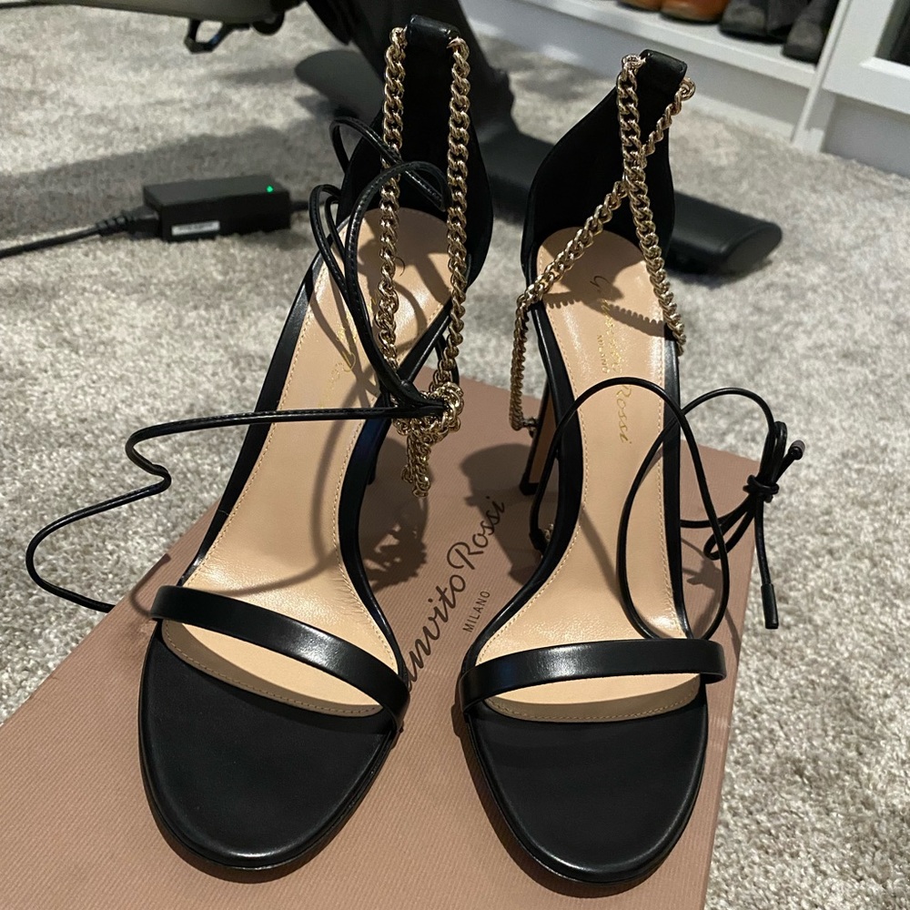 Gianvito Rossi vitello black stilettos with chain wrap heels shoes size 6 new